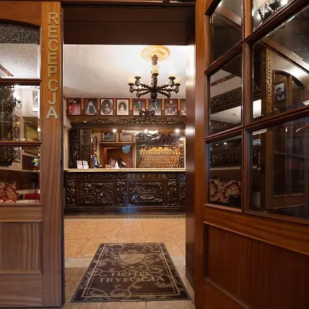 Trylogia ホテル ジェロンカ