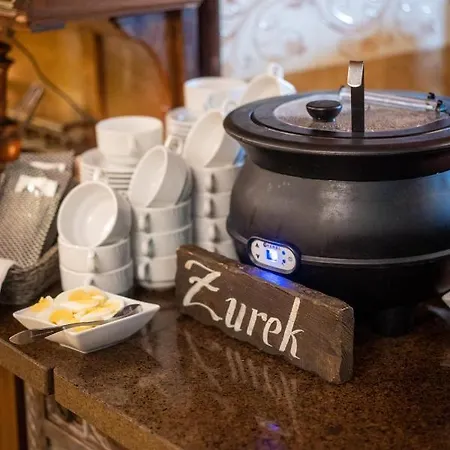 Trylogia ホテル 3*