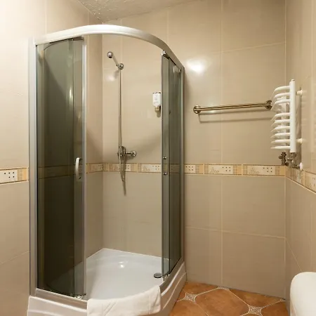 Hotel Trylogia