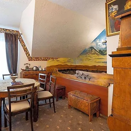 Hotel Trylogia